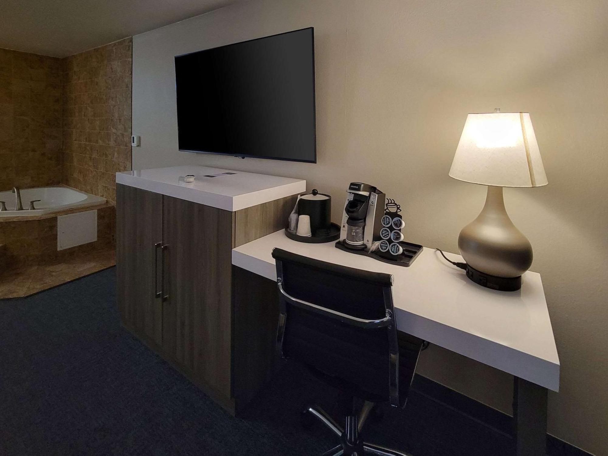 Quality Inn פורט אורצ'רד מראה חיצוני תמונה
